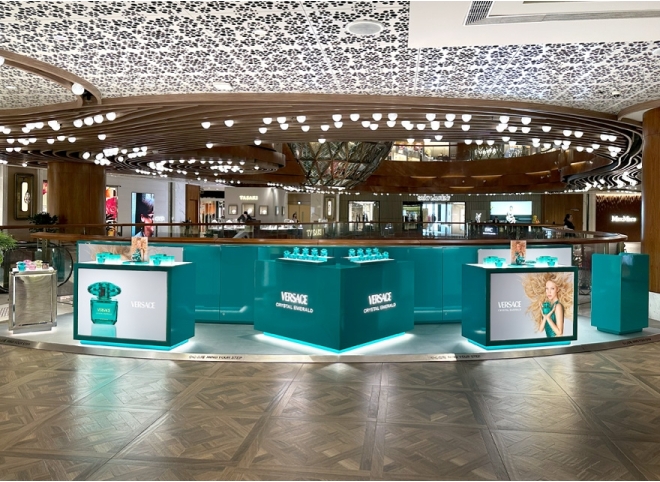 Versace_Crystal_Emerald_-_K11_MUSEA_POP-UP_1