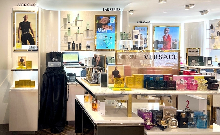 Our_stores_(image)_704_x_432_px-FRAGRANCE_COUNTER_-SOGO_CWB